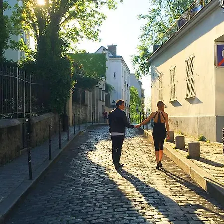 Montmartre Romantic, -