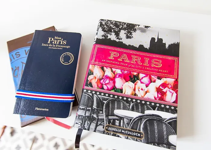 Bed and Breakfast Montmartre Romantic, - 4*