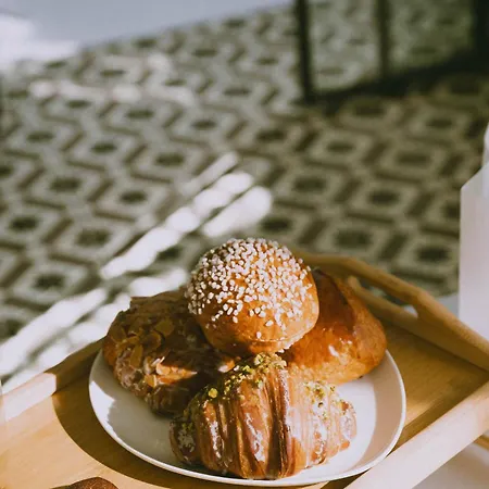 Montmartre Romantic, - Bed & Breakfast Paris