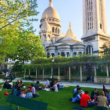 Montmartre Romantic, -
