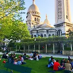 Montmartre Romantic, -