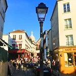 Bed and breakfast Montmartre Romantic, -