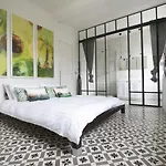 Montmartre Romantic, - 4*
