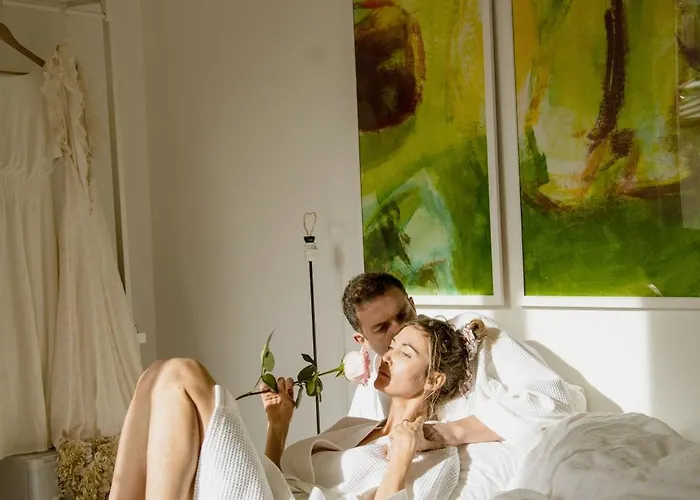 Montmartre Romantic, - Paris