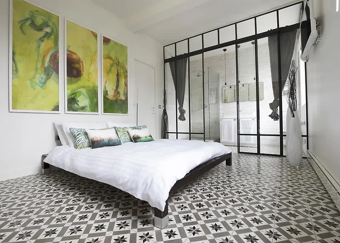Montmartre Romantic, - 4*